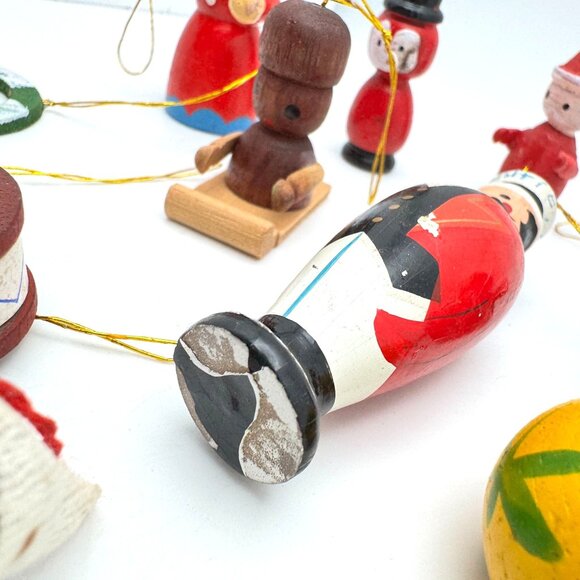 Hand-Painted Vtg Wooden Christmas Ornaments Set Of 15 Figurines Mid-Century - Picture 11 of 16